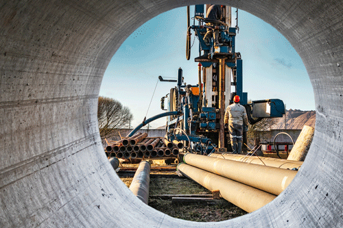 Sensors in drilling in oil industry